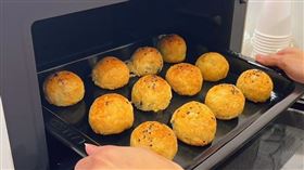 新口味蛋黃酥(圖／翻攝自新口味蛋黃酥臉書)