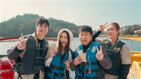 網美系行程讓曾莞婷(左二)笑喊，像在旅遊不是在帶團(圖/客台提供)