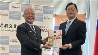 台南重創 他們火速募款「跨海330萬」送暖