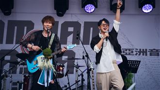 台8男神北流開唱　昔與樂團機場跑道拍MV