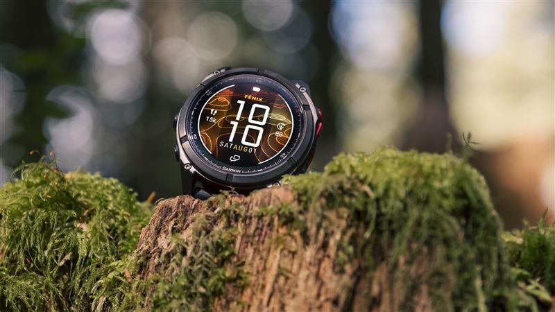 Garmin設計與工程團隊突破穿戴裝置極限,實現將MicroLED顯示技術導入智慧錶並量產的革命性創舉。(圖/品牌業者提供)