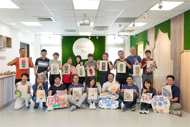 直銷協會攜手喜憨兒基金會,暖心助力安心照護計畫。(圖/中華民國直銷協會提供)