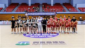 北一教練(左1)林芍彤。（圖／主辦單位提供） 