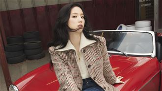 TOMMY秋季廣告 JISOO約你加入賽車俱樂部