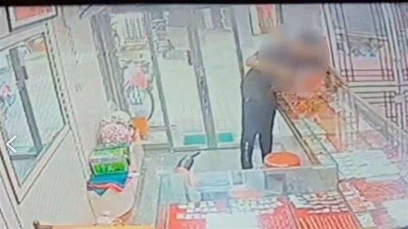 無業男搶88萬金飾 栽在7旬老闆「1句話」