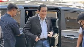 ▲高等法院審理「三中案」開庭，距離一審判決無罪已有近4年時間，馬英九再次現身法院出庭。（圖／翻攝畫面）