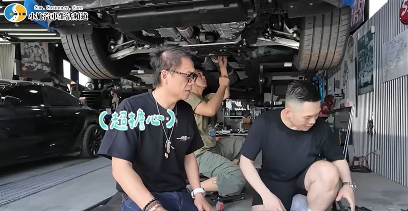 中古車商變網紅後不只有一種樣貌，更依據個人特色打造風格。（圖／翻攝自小施汽車YT）