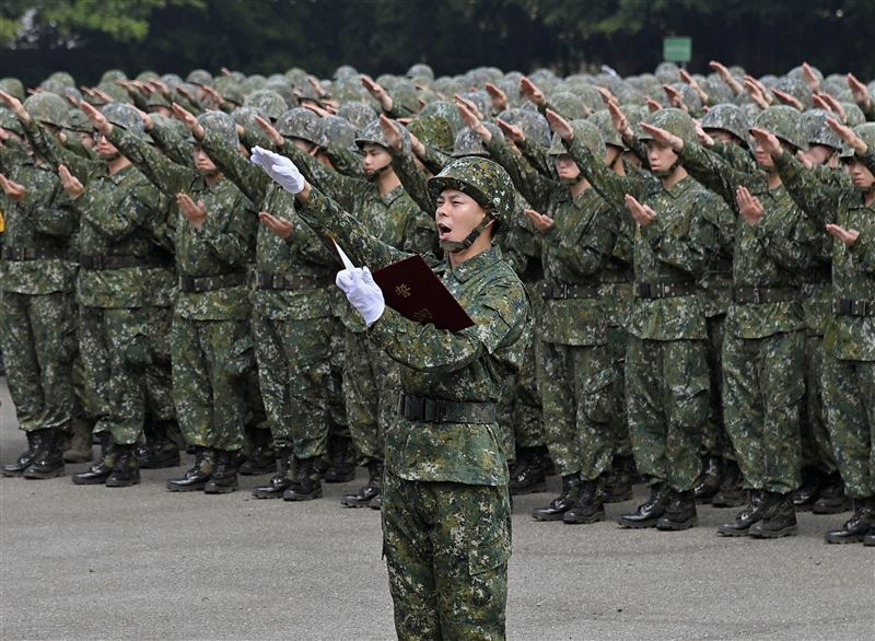 開訓典禮由星兵孫綻擔任誓詞代表。（圖／台視提供）