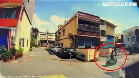 巷口,無號誌,車禍,貨車,機車,命危,女騎士,苗栗（圖／翻攝畫面）