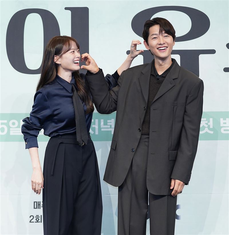宋仲基、千玗嬉主演新戲《我的青春》。（圖／friDay影音提供）