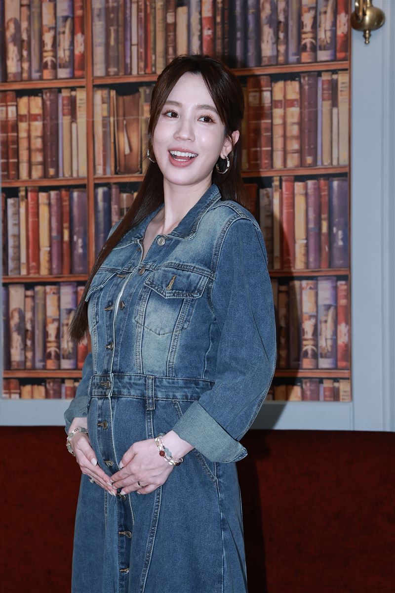 愛雅今為副業「愛雅辣呦」舉辦媒體見面會。（圖／記者蔡維歆攝影）