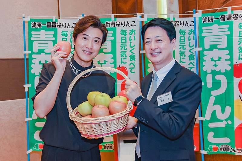 陳鴻受邀擔任日本青森縣台灣親善大使。（圖／陳鴻提供）