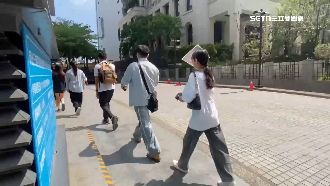 台中新光三越9月底復業　直擊求職者排隊