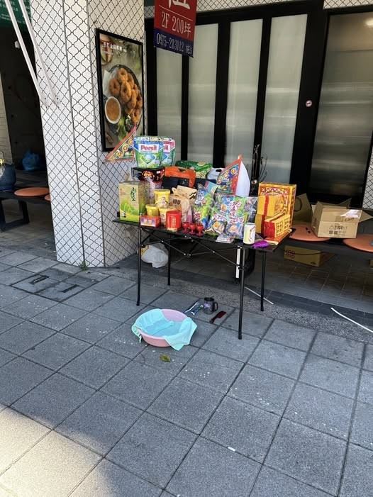 普渡供品驚見洗衣膠囊（圖／翻攝自「我愛全聯-好物老實說」）