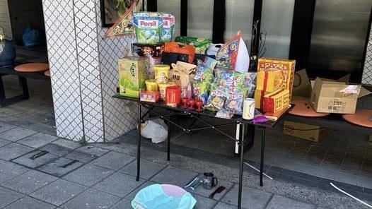 普渡供品驚見洗衣膠囊　網：有家事要做？