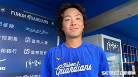 富邦悍將日籍投手鈴木駿輔。（圖／記者張沛嘉攝影）