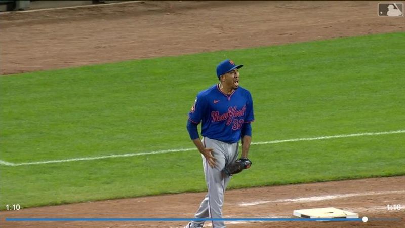 大都會終結者狄亞茲（Edwin Diaz）解決自己造成的滿壘危機。（圖／翻攝自MLB官網）