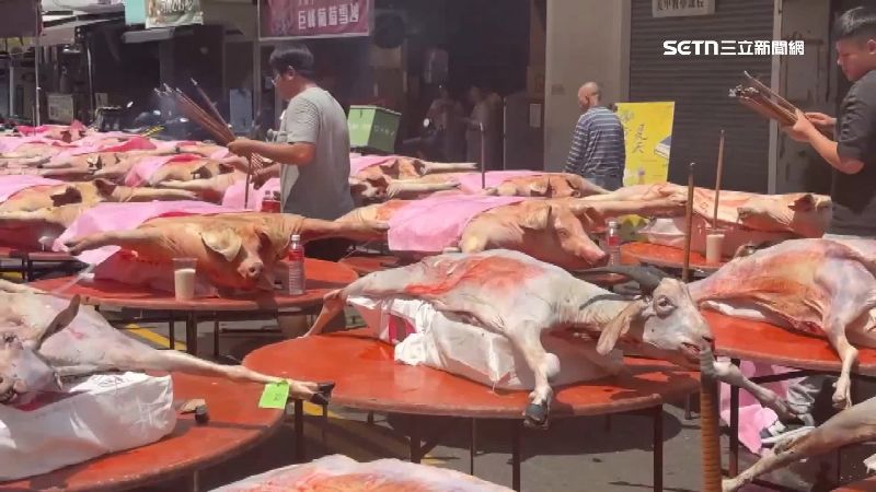 虎尾中元祭「肉山」