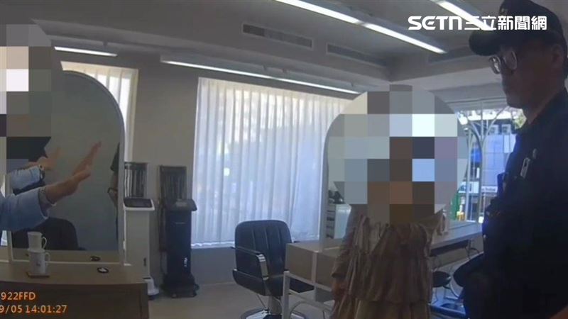 北市女子前往髮廊消費時動手推設計師，店家不願再服務。（圖／翻攝畫面）