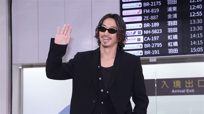 師弟酒後施暴又閃婚當爸　AKIRA首回應了