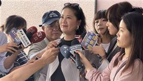 民進黨立委吳思瑤出席黨務座談前受訪。（圖／記者劉秀敏攝影）