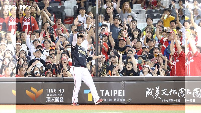 林智勝引退首戰退場，朱育賢提前破梗。（圖／味全龍提供）
