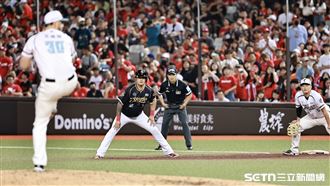 林智勝得分了！　隊友安打力挺衝本壘嗨翻