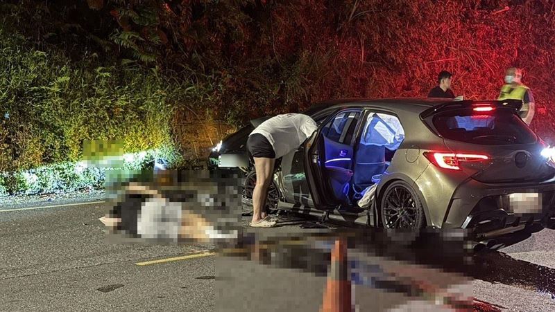 新北市烏來區新烏路五段，發生一起重大車禍。（圖／翻攝Threads）