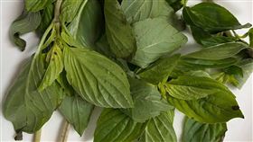 全聯,九層塔,保鮮,鎖鮮袋。(圖/翻攝自我愛全聯-好物老實説臉書)