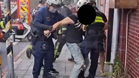 新北,中和,滅火器,債務糾紛,討債。（圖／翻攝黑色豪門）