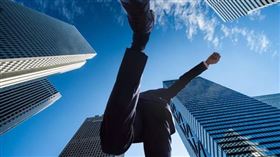 日本保險公司逆齡招聘　專收40歲新人50歲月入10萬（示意圖／翻攝自pixabay） old rookies 日本社會