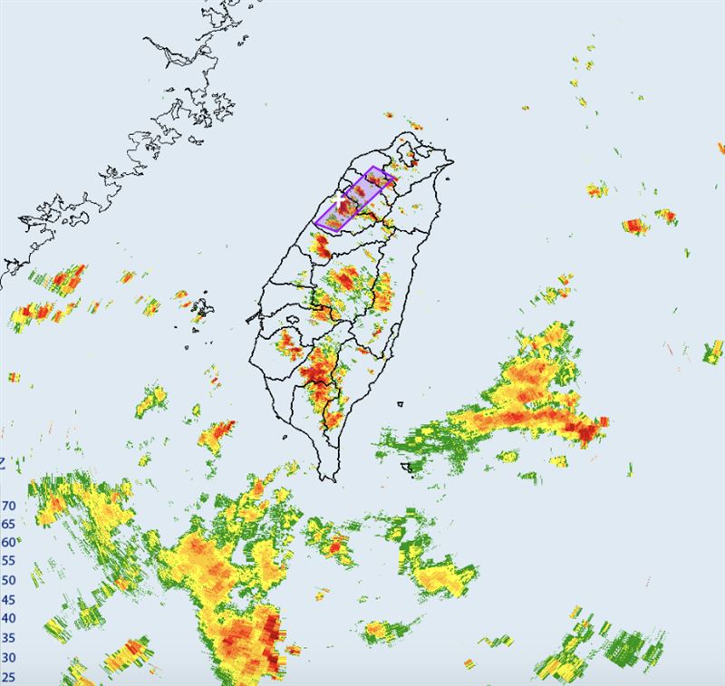 4縣市大雷雨「狂轟近1小時」。（圖／氣象署）