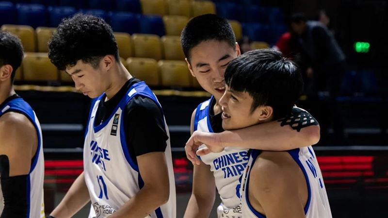 王以勒投進逆轉3分球。（圖／翻攝自FIBA官網）