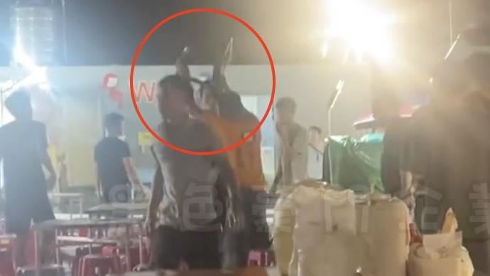 旱溪夜市爆全武行！黑衣人酒醉人潮中互毆