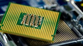 特斯拉自研晶片亮相在即！馬斯克喊AI5為史詩級　將挑戰輝達霸主地位（示意圖／翻攝自PIXABAY） 