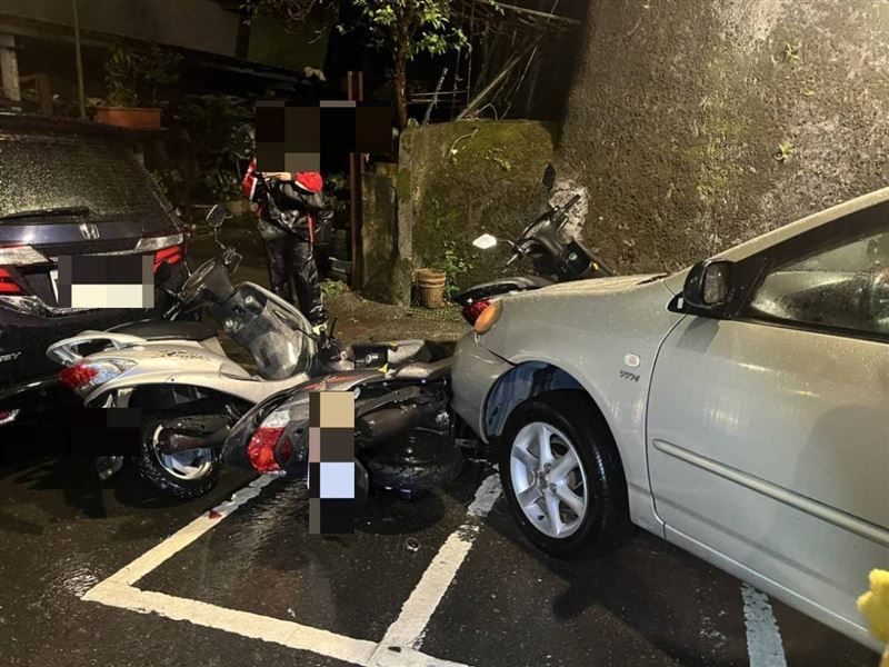 警方表示，肇事婦人酒測值為零，詳細事故原因仍待調查釐清。(圖／翻攝畫面)