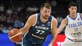 東契奇（Luka Doncic）砍42分率斯洛維尼亞闖進8強。（圖／路透社／達志影像）