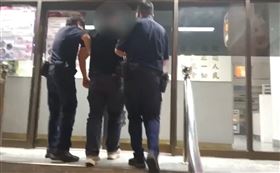 不滿鄰座交談,手機螢幕太亮,莽男，電影院裡打傷2女,台中秀泰(圖／翻攝畫面)