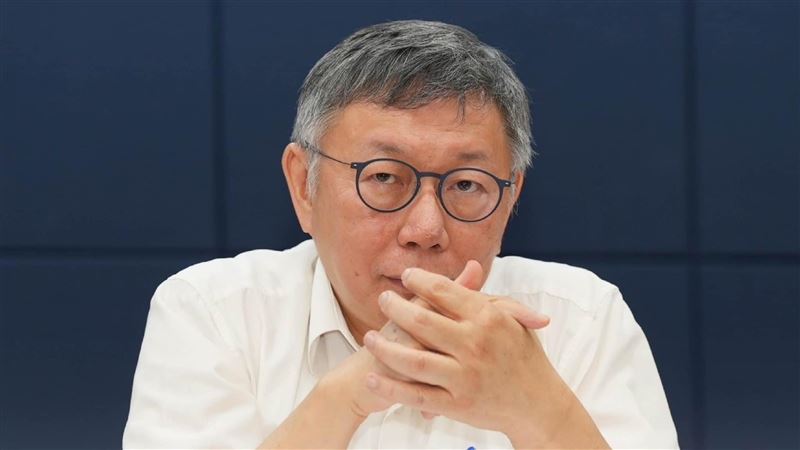 前民眾黨中央委員張益贍問黃國昌，要不要還黨主席給阿北？（圖／翻攝自柯文哲臉書）