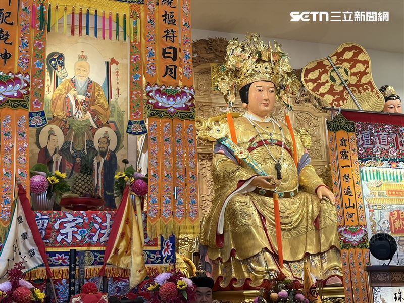 王母娘娘神尊。(圖/寶島神很大)