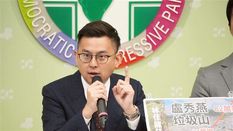 垃圾山成市民噩夢　綠營喊盧秀燕出來面對
