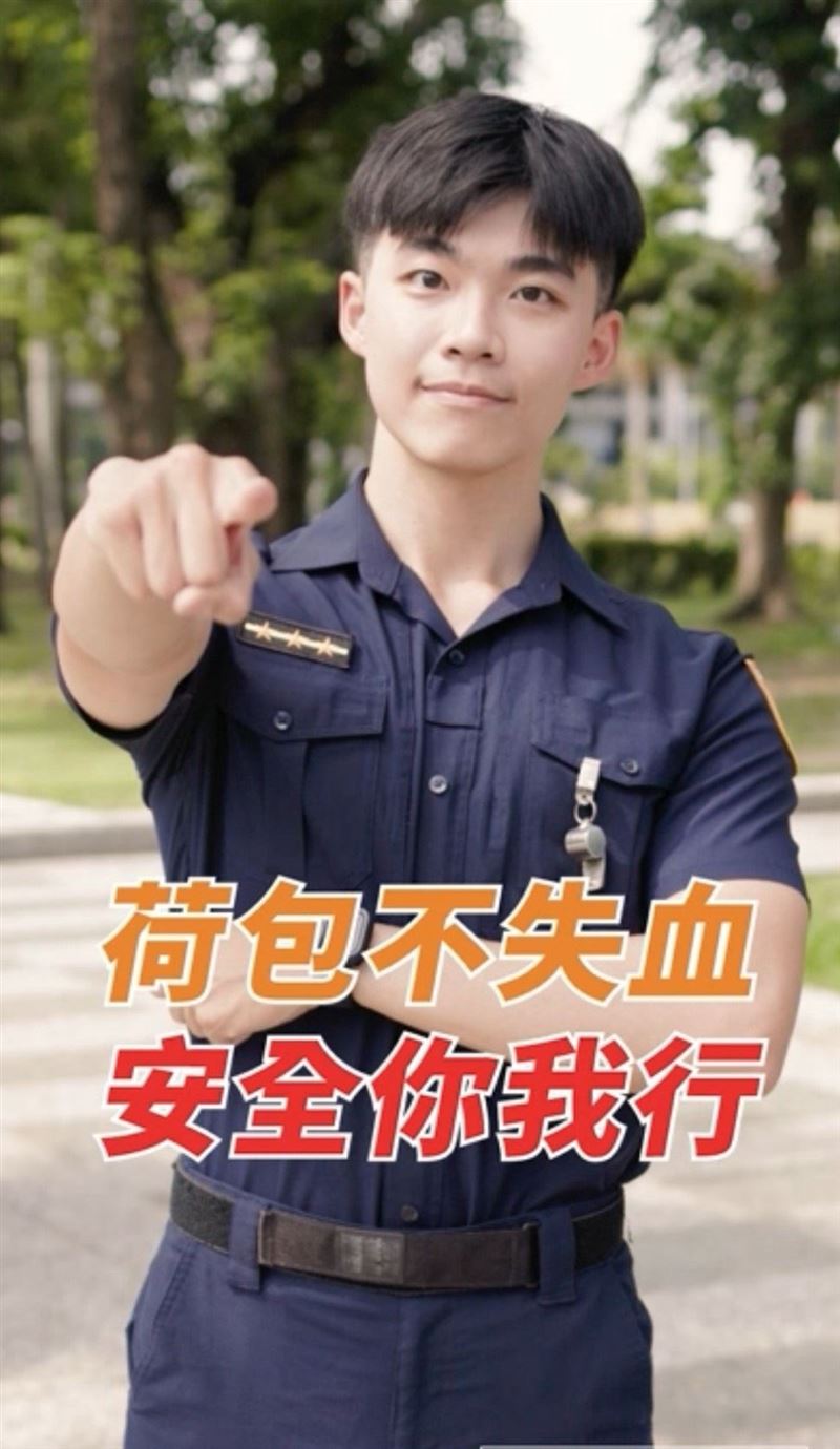 高市府呼籲駕駛朋友一起多一份用心，「黃燈不搶快、紅燈不闖越，荷包不失血，安全你我行」（圖／高雄市政府提供）