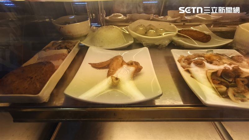 柯文哲在北所享用的最後一餐菜色。（圖／記者莊淇鈞攝影）