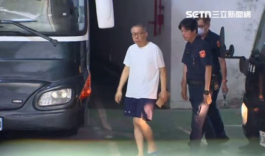 柯文哲同意交保，人已抵達北院。（圖／翻攝畫面）