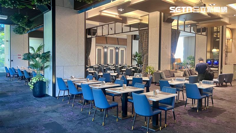 黃銘賢表示飯店提供很好的場地、裝潢，因此路易莎願投入更多資金、獨家餐點，一起創造更大獲利。(圖／記者賴俊佑攝影)
