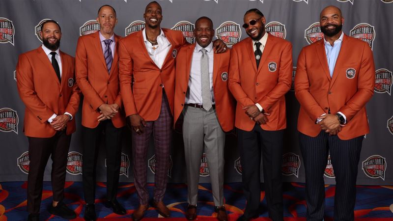 霍華德（Dwight Howard）、「甜瓜」安東尼（Carmelo Anthony）入主籃球名人堂。（圖／翻攝自X平台 @Hoophall）