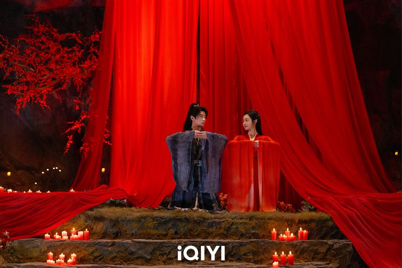 宋軼（右）、丞磊純愛CP瞬間變純恨夫妻。（圖／iQIYI愛奇藝國際版提供）