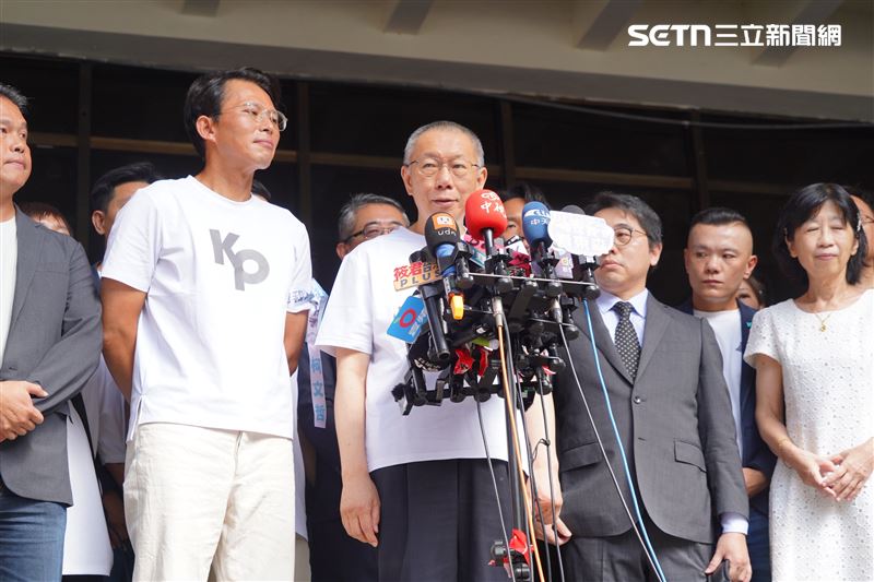 柯文哲交保完整談話一次看 坦言這時最難熬 柯文哲交保走出北院,發表談話。(圖/翻攝畫面)