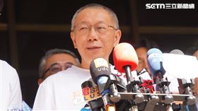 柯文哲涉及京華城等案聲請具保停押，獲台北地方法院裁定以新台幣7000萬元交保。（圖／記者趙于瑩攝）