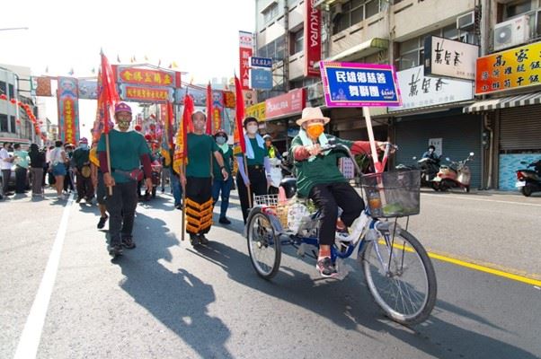 踩街隊伍。(圖/翻攝自民雄大士爺廟官網)